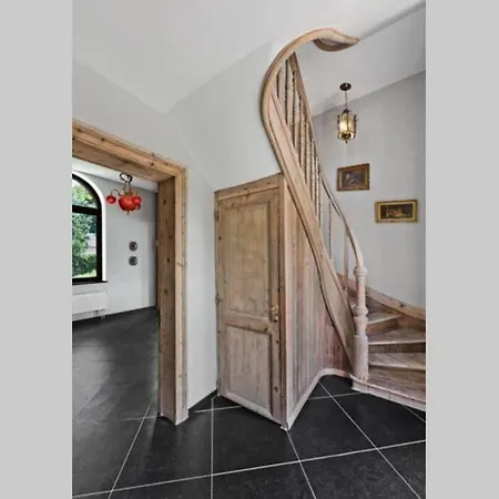 Dans Un Batiment Historique Apartamento