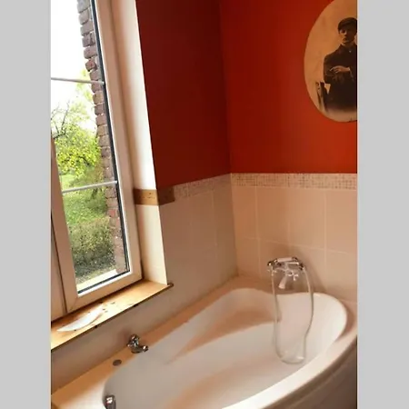 Dans Un Batiment Historique * Thorembais-Saint-Trond