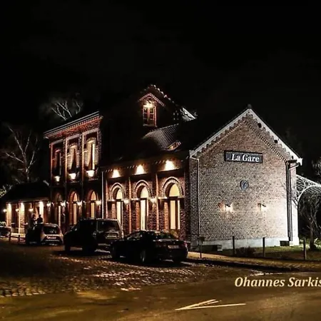 Appartamento Dans Un Batiment Historique Thorembais-Saint-Trond